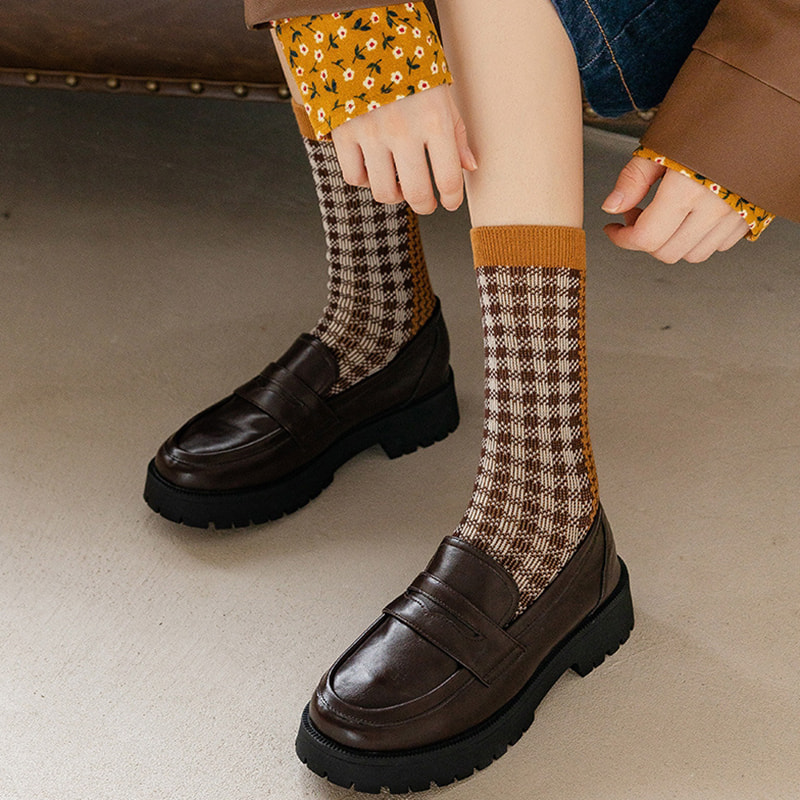 Geruite luipaardprint dubbele track Italiaanse retro dubbele naaldpaalsokken