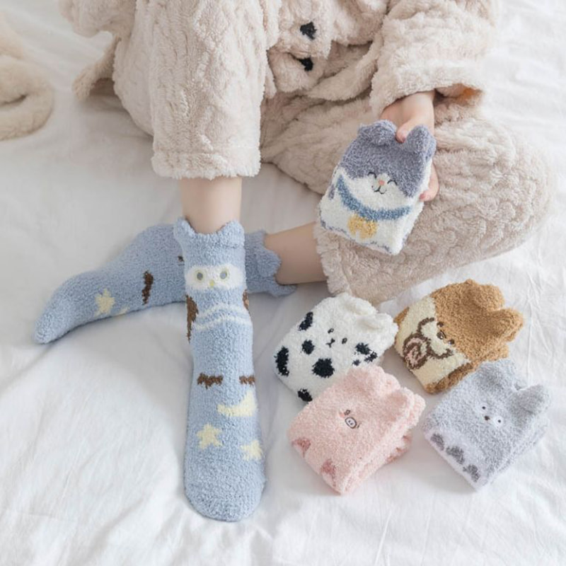 Coral Fleece Socks, Children's Mid Tube Socks, Autumn and Winter Dikke Slaap Socks, Leuke en Warm Home Beperking Pluche vloer Sokken
