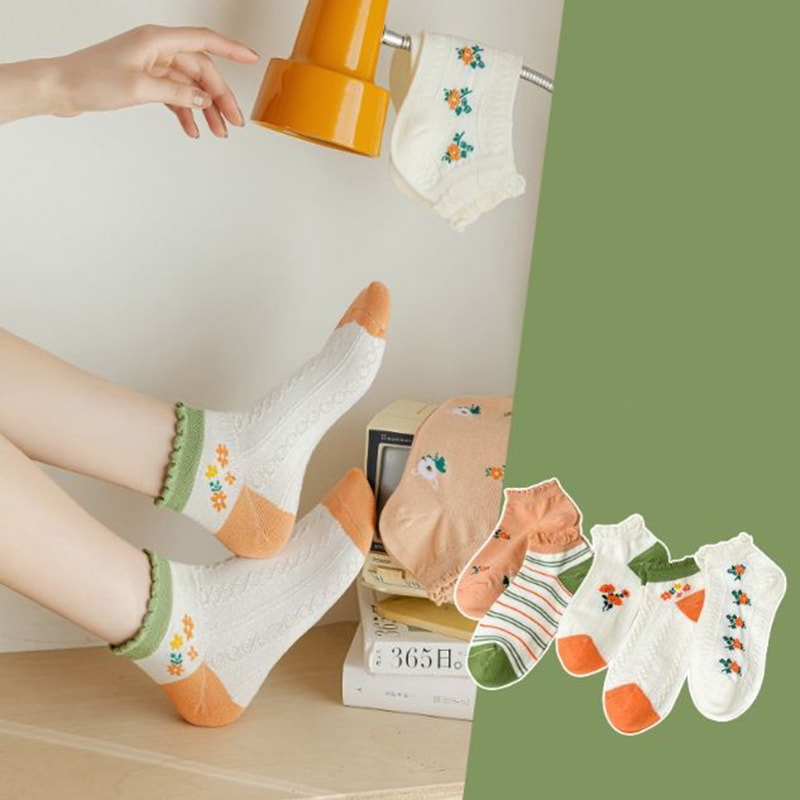 Jacquard White Dark Pattered Pure Cotton Short Socks for Girls Jacquard White Dark Pattered Pure Cotton Short Socks for Girls