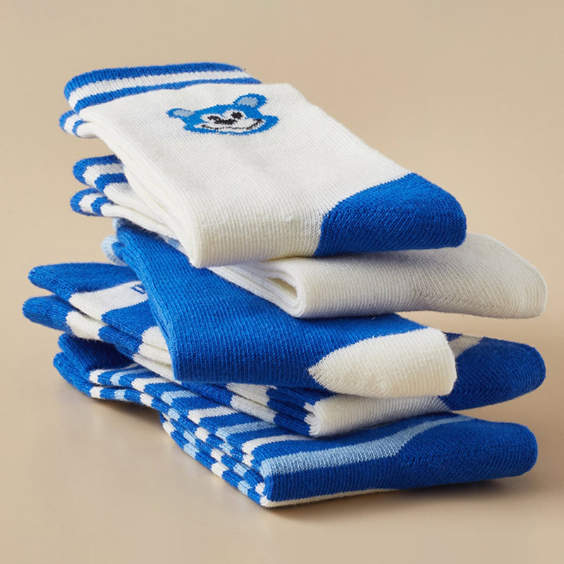 Kinder sokken Klein Blue Letter Heren Cotton Socks College Style Ademend midden Tube Sokken Kinder sokken Klein Blue Letter Heren Cotton Socks College Style Ademend midden Tube Sokken